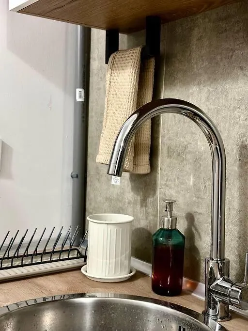 Appartement Avignon Intramuros Avec Jardin Et Barbecue 0*,  France